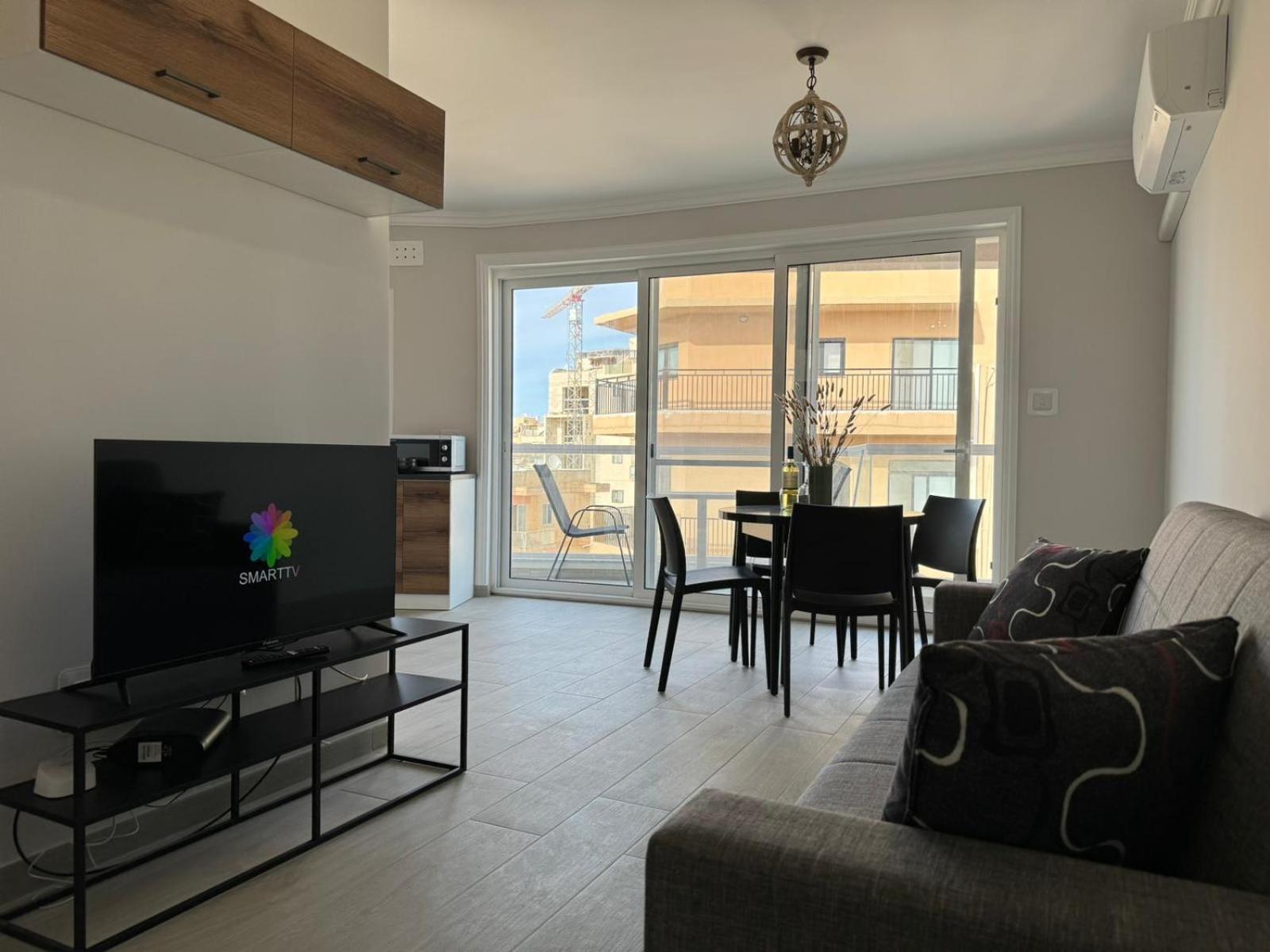 Luxury & Modern Two Bedroom Marsaskala Apartment エクステリア 写真