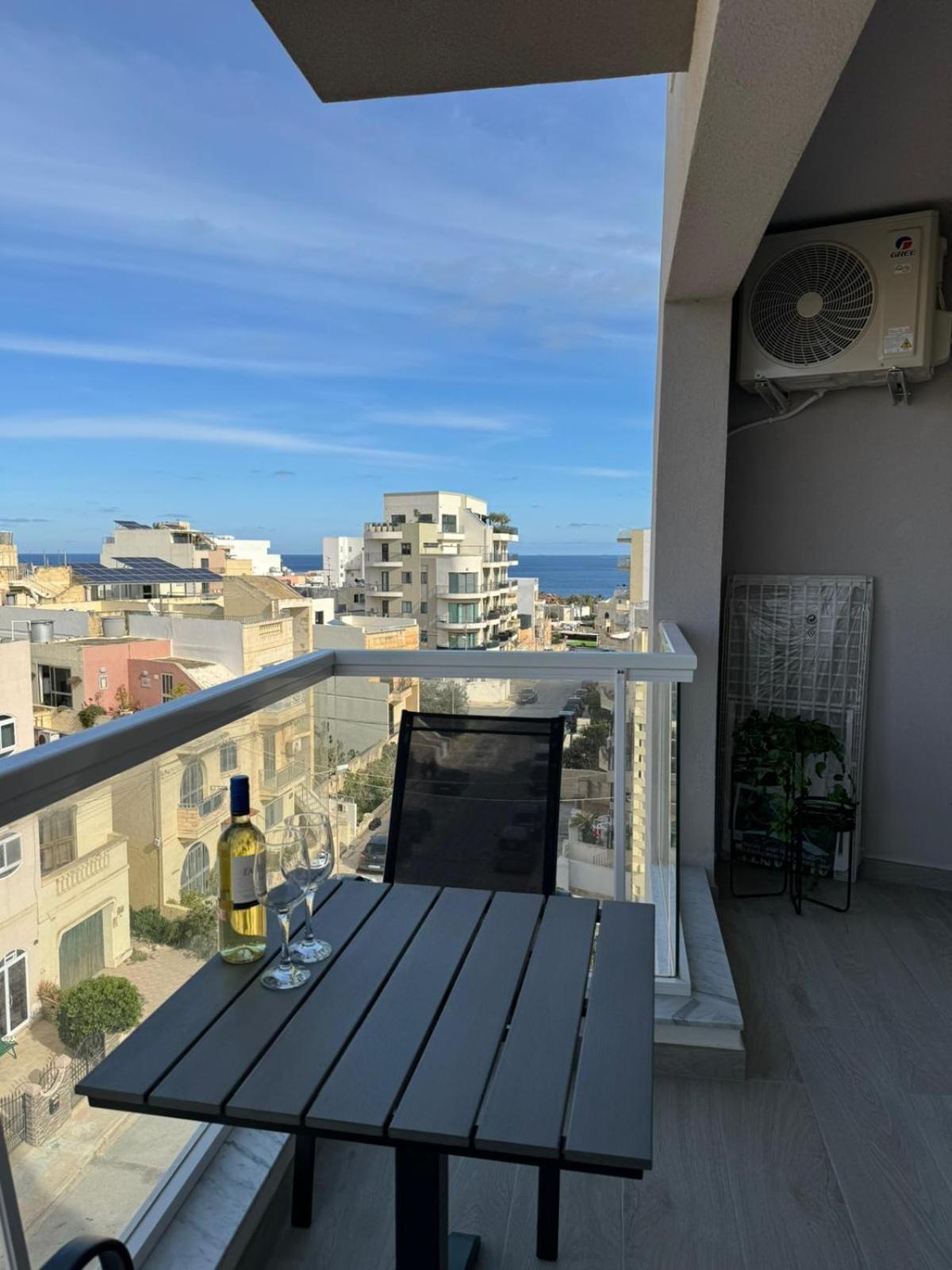 Luxury & Modern Two Bedroom Marsaskala Apartment エクステリア 写真
