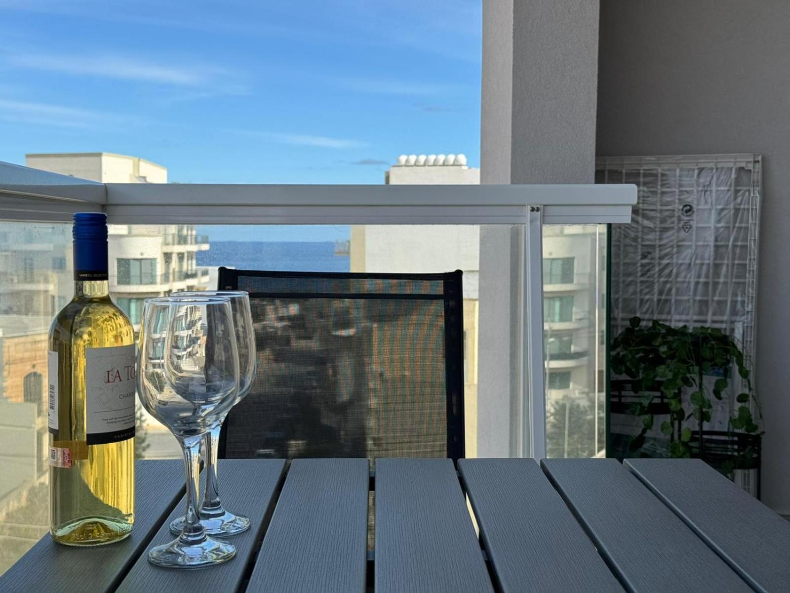 Luxury & Modern Two Bedroom Marsaskala Apartment エクステリア 写真